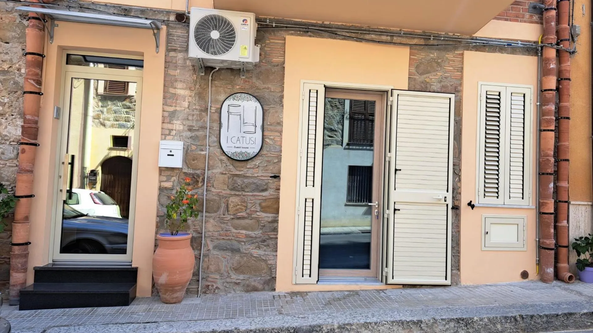 I Catusi Guesthouse Santo Stefano di Camastra Appartement